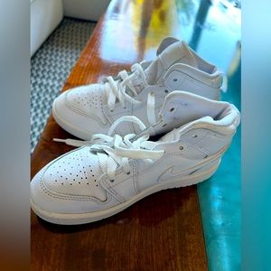 Kids size 13c white Nike high tops